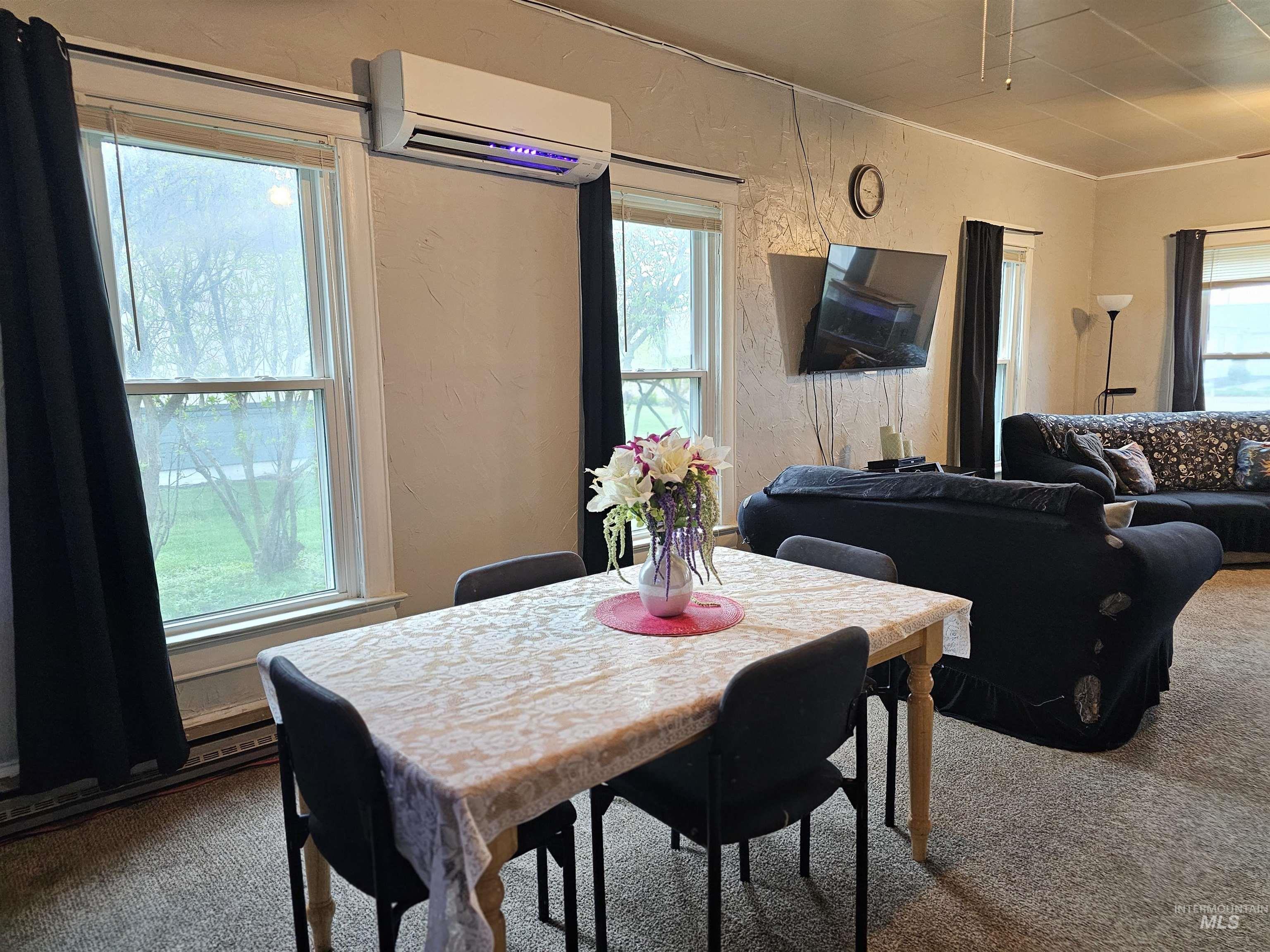 28754 HWY 18, Parma, Idaho 83660-6924, 4 Bedrooms, 1 Bathroom, Residential For Sale, Price $310,000, 98980291