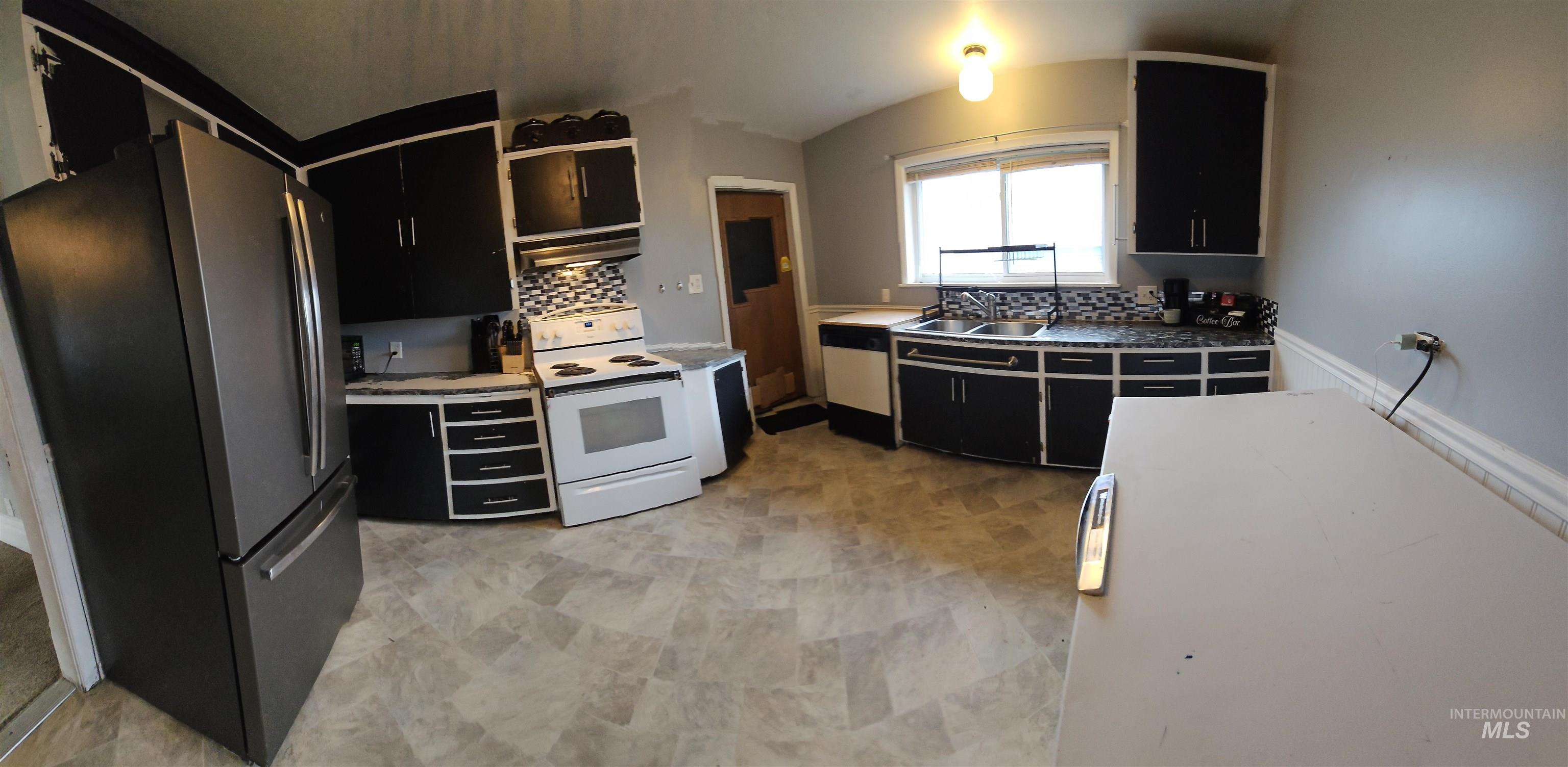 28754 HWY 18, Parma, Idaho 83660-6924, 4 Bedrooms, 1 Bathroom, Residential For Sale, Price $310,000, 98980291