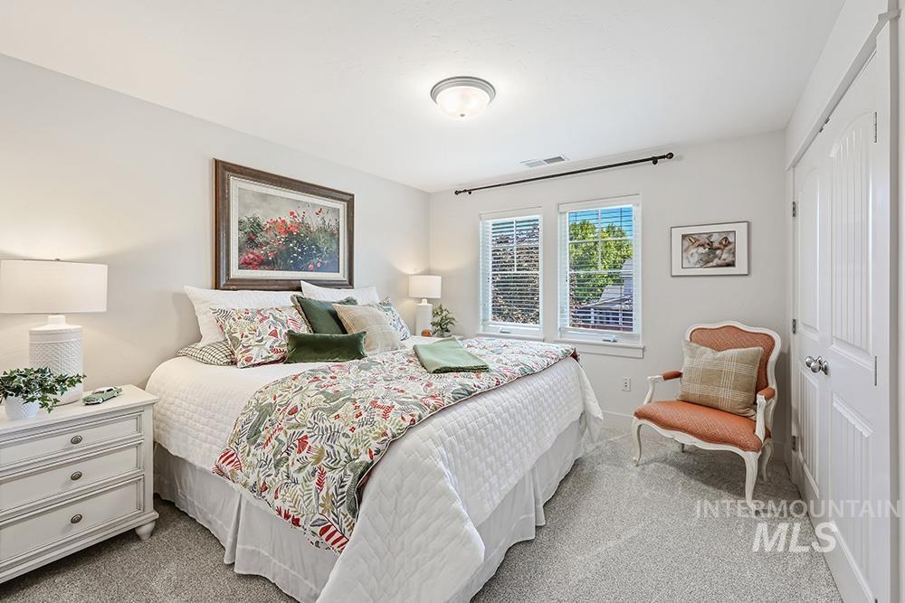 5893 N Senita Hills Ave, Meridian, Idaho 83646, 5 Bedrooms, 2.5 Bathrooms, Residential For Sale, Price $929,000,MLS 98980296