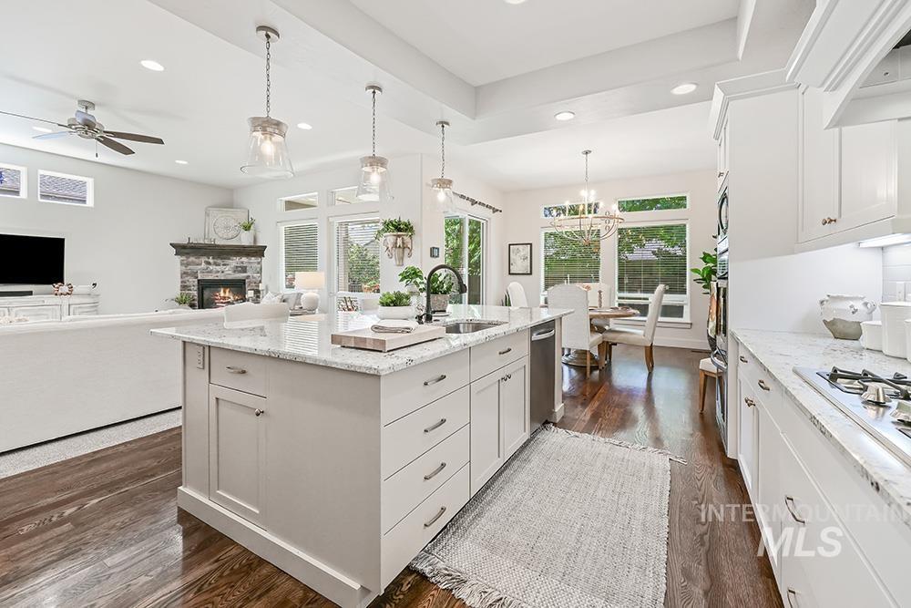 5893 N Senita Hills Ave, Meridian, Idaho 83646, 5 Bedrooms, 2.5 Bathrooms, Residential For Sale, Price $929,000,MLS 98980296