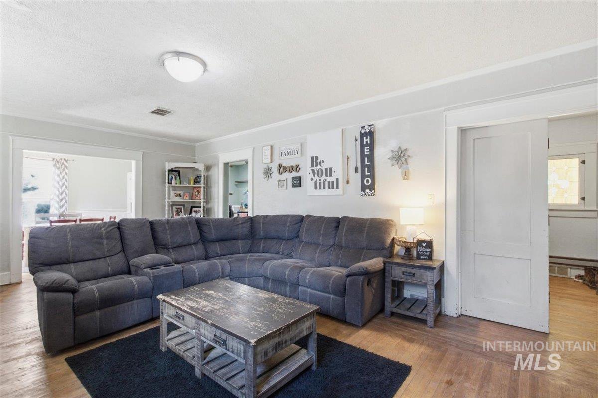 1434 Miller Avenue, Burley, Idaho 83318, 3 Bedrooms, 2 Bathrooms, Residential For Sale, Price $260,000, 98980299