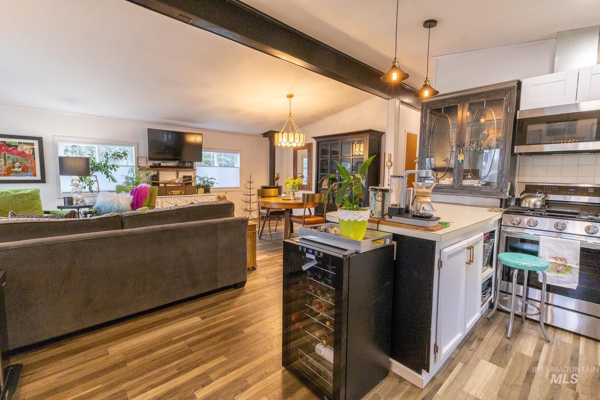 411 N Almon, Moscow, Idaho 83501, 2 Bedrooms, 2 Bathrooms, Residential For Sale, Price $130,000, 98980301