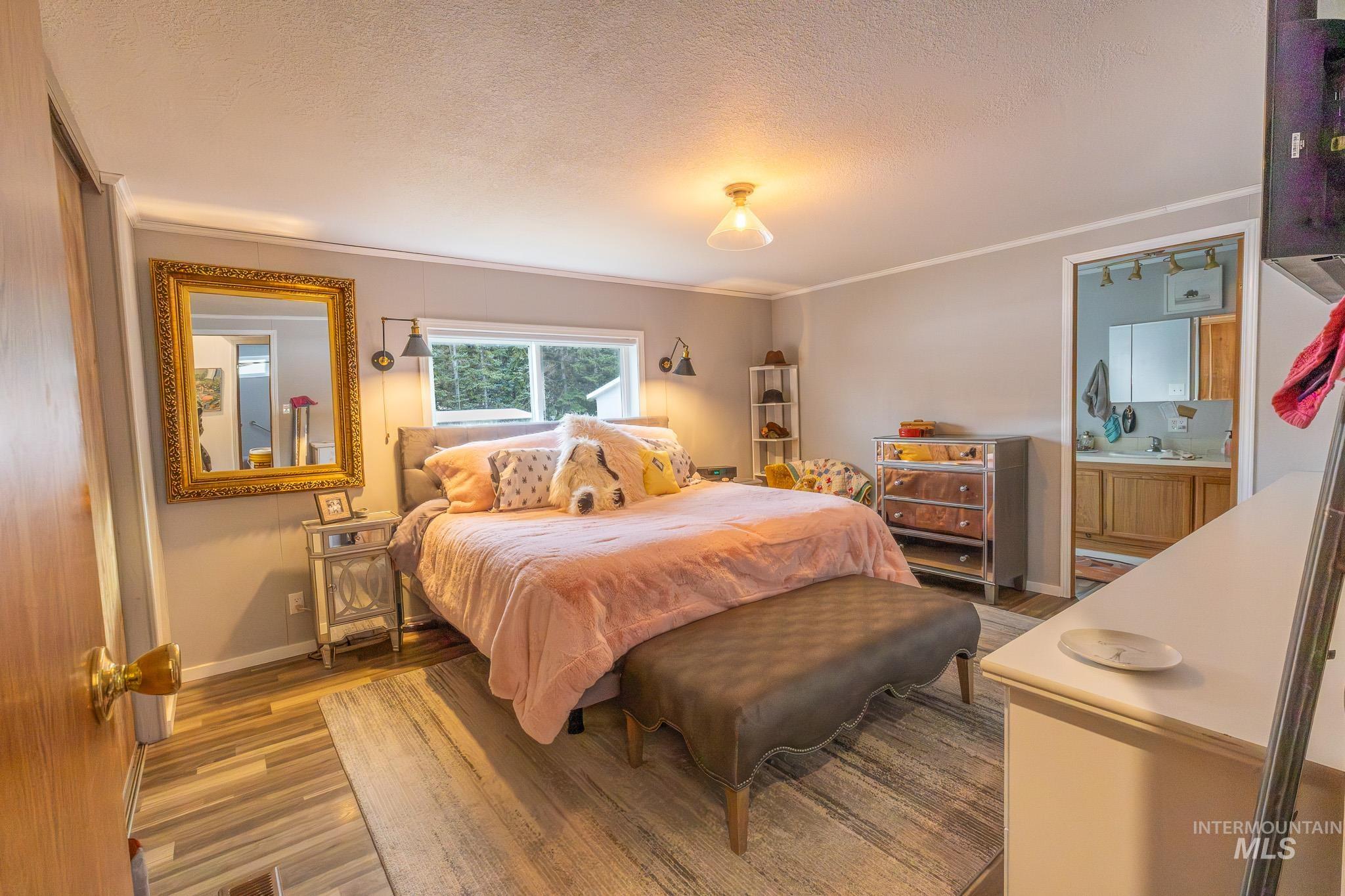 411 N Almon, Moscow, Idaho 83501, 2 Bedrooms, 2 Bathrooms, Residential For Sale, Price $130,000, 98980301