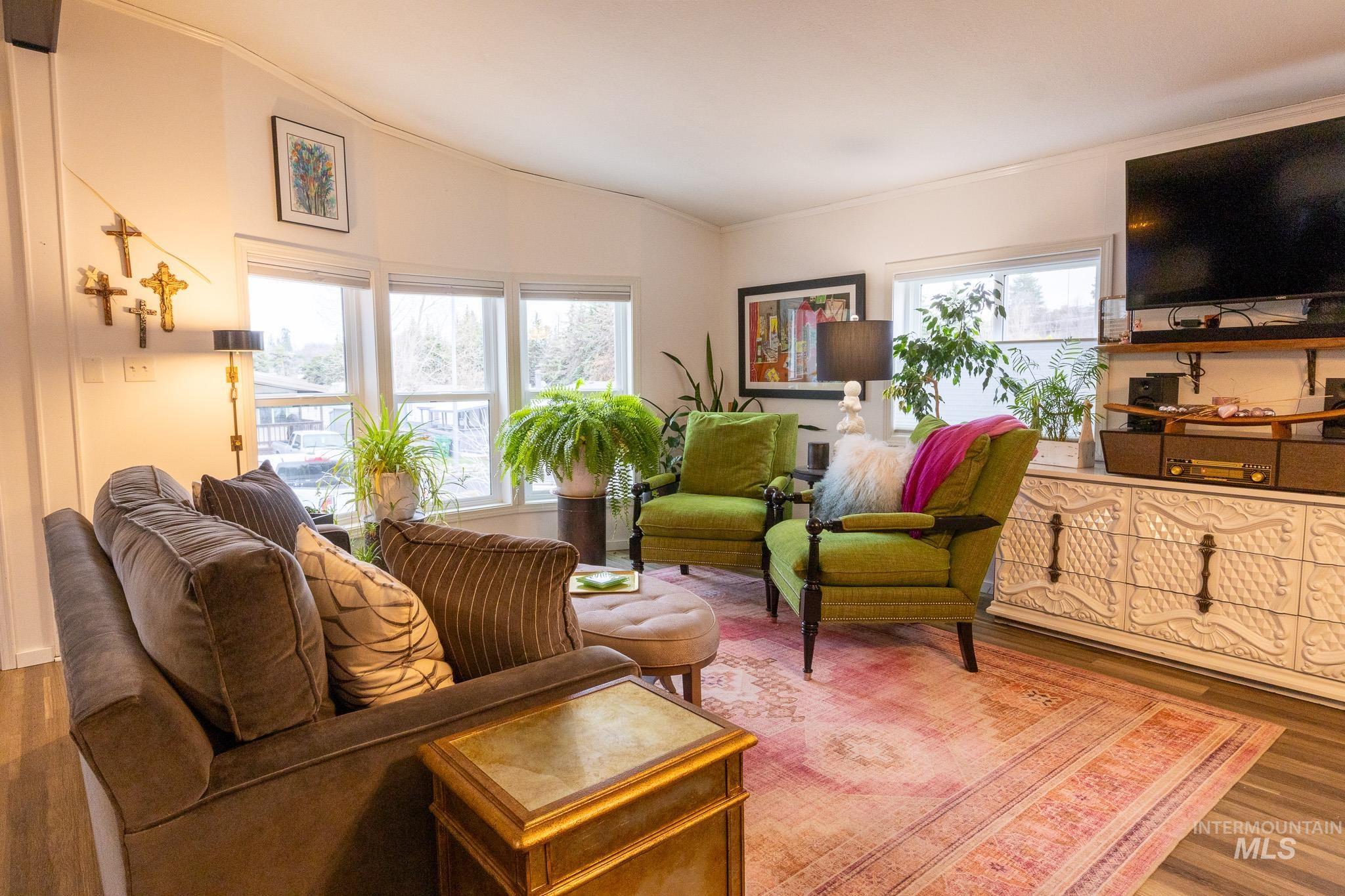 411 N Almon, Moscow, Idaho 83501, 2 Bedrooms, 2 Bathrooms, Residential For Sale, Price $130,000, 98980301