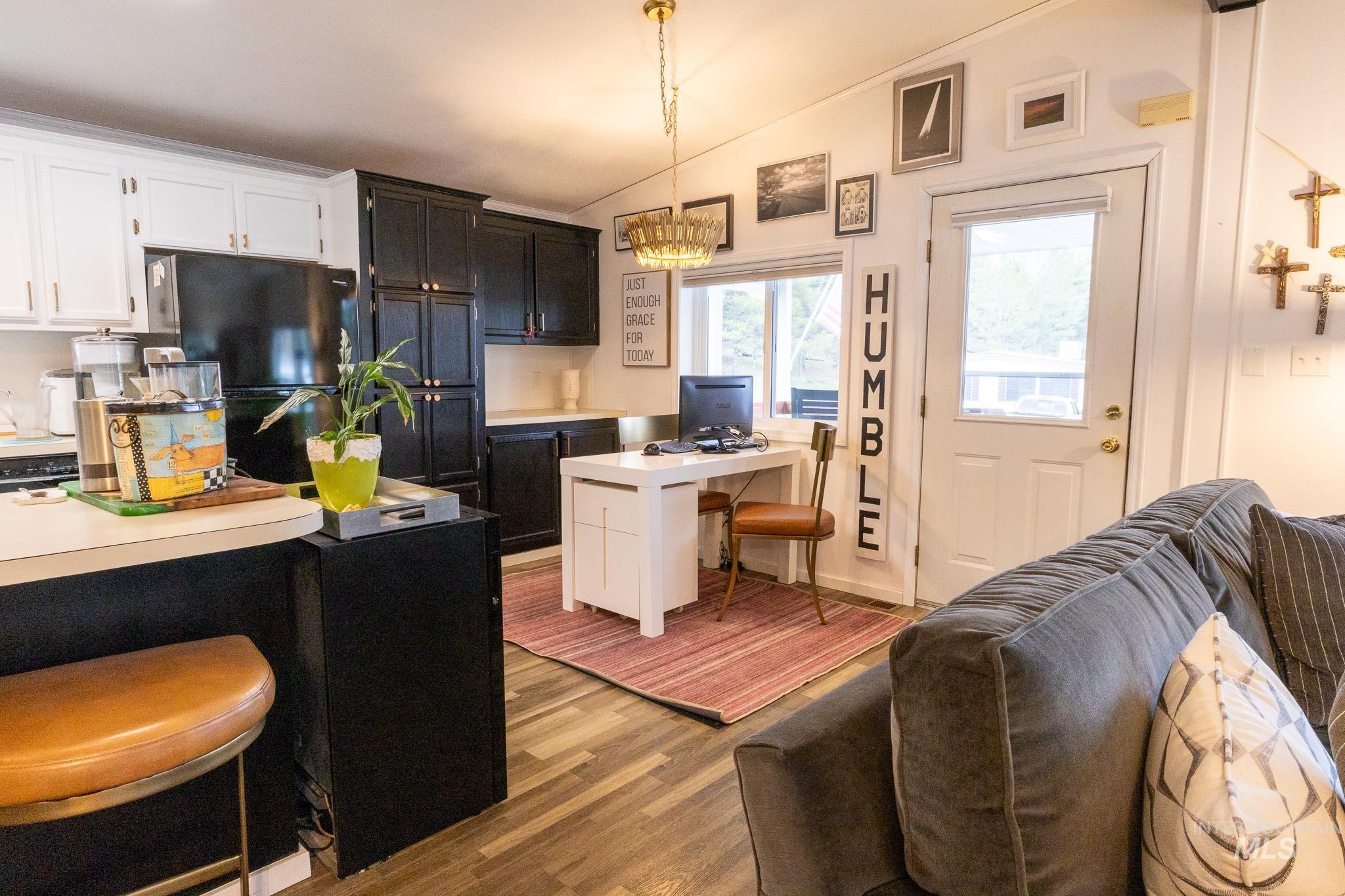 411 N Almon, Moscow, Idaho 83501, 2 Bedrooms, 2 Bathrooms, Residential For Sale, Price $130,000, 98980301