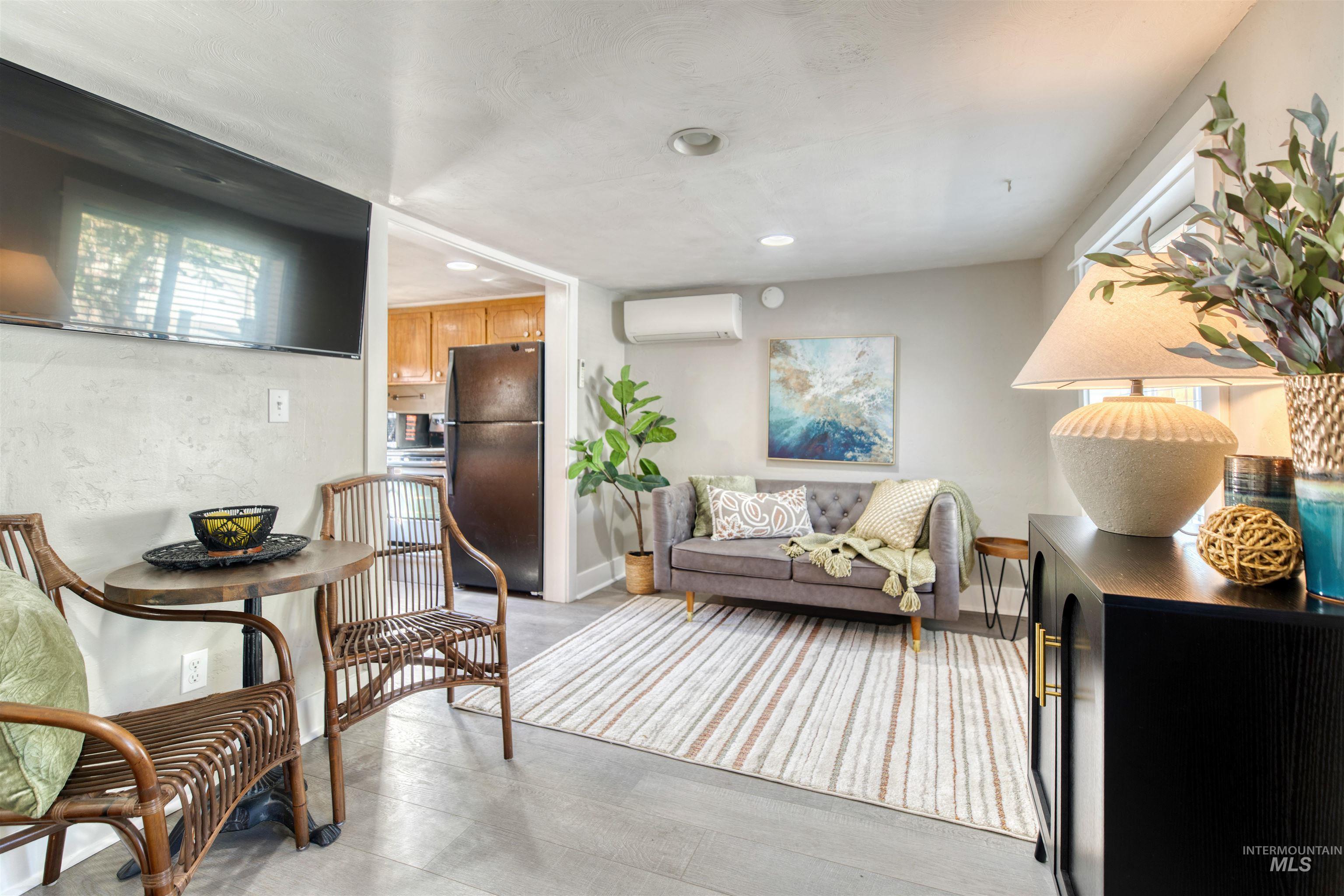 3311 Hamilton, Boise, Idaho 83705, 1 Bedroom, 1 Bathroom, Residential Income For Sale, Price $525,000, 98980303