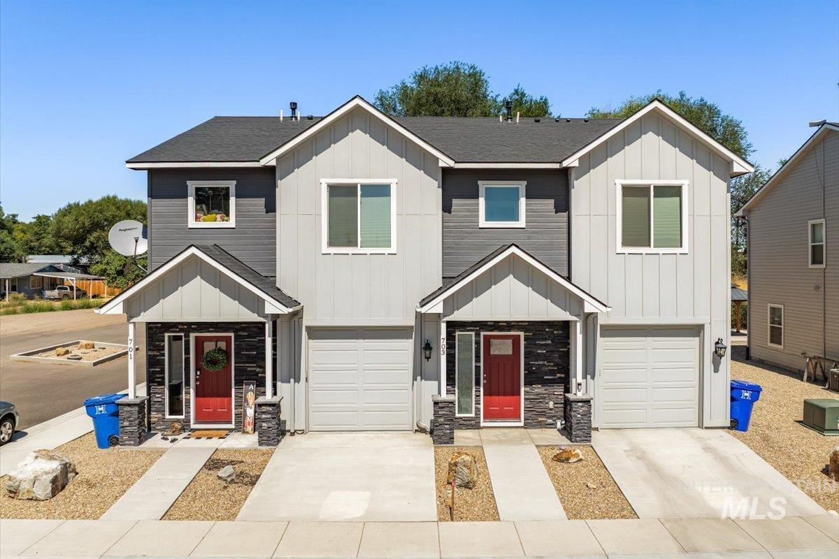 701 E Bates Ave, Parma, Idaho 83660, 3 Bedrooms, 2.5 Bathrooms, Residential Income For Sale, Price $1,800,000, 98980304