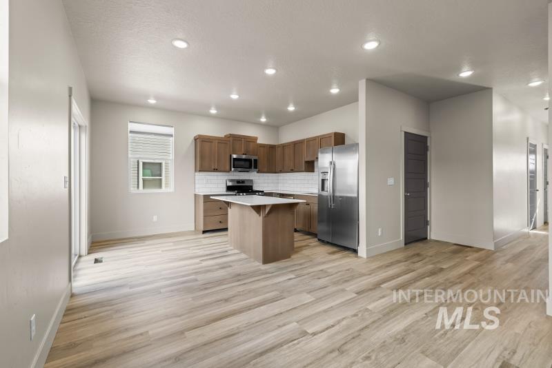 701 E Bates Ave, Parma, Idaho 83660, 3 Bedrooms, 2.5 Bathrooms, Residential Income For Sale, Price $1,800,000, 98980304