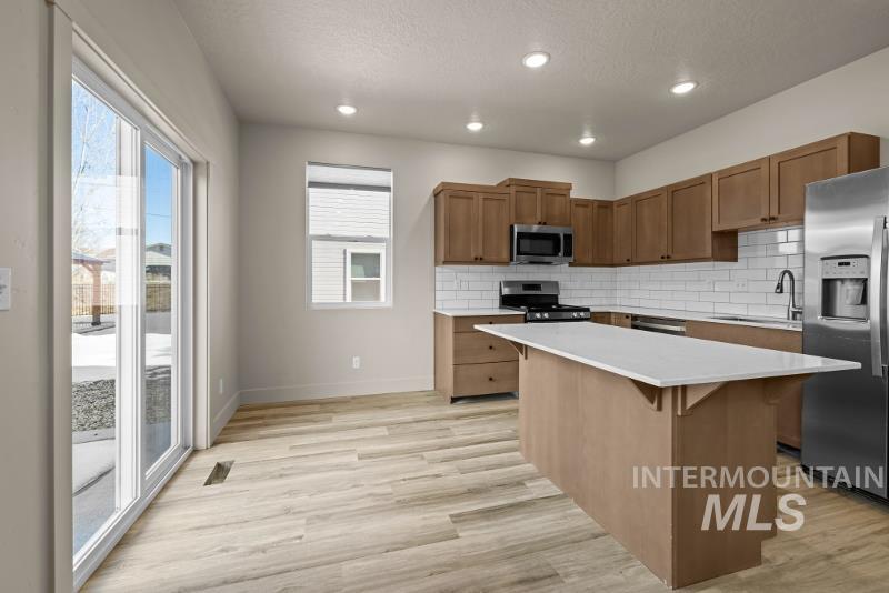 701 E Bates Ave, Parma, Idaho 83660, 3 Bedrooms, 2.5 Bathrooms, Residential Income For Sale, Price $1,800,000, 98980304