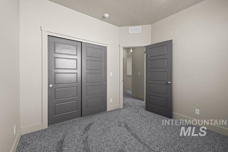 701 E Bates Ave, Parma, Idaho 83660, 3 Bedrooms, 2.5 Bathrooms, Residential Income For Sale, Price $1,800,000, 98980304