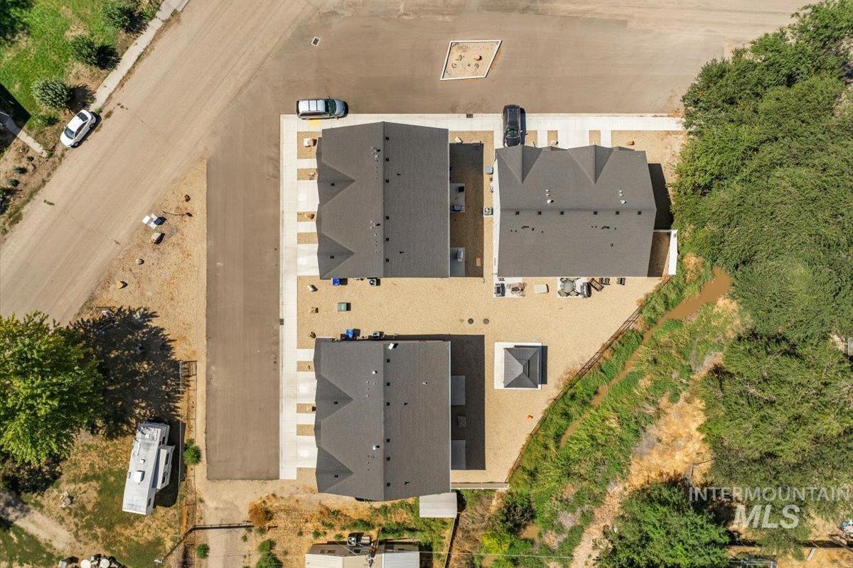 701 E Bates Ave, Parma, Idaho 83660, 3 Bedrooms, 2.5 Bathrooms, Residential Income For Sale, Price $1,800,000, 98980304