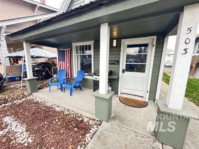 503 S Almon St, Moscow, Idaho 83843, 3 Bedrooms, 1 Bathroom, Residential Income For Sale, Price $325,000, 98980309