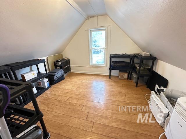 503 S Almon St, Moscow, Idaho 83843, 3 Bedrooms, 1 Bathroom, Residential Income For Sale, Price $325,000, 98980309