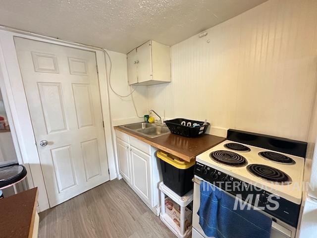 503 S Almon St, Moscow, Idaho 83843, 3 Bedrooms, 1 Bathroom, Residential Income For Sale, Price $325,000, 98980309