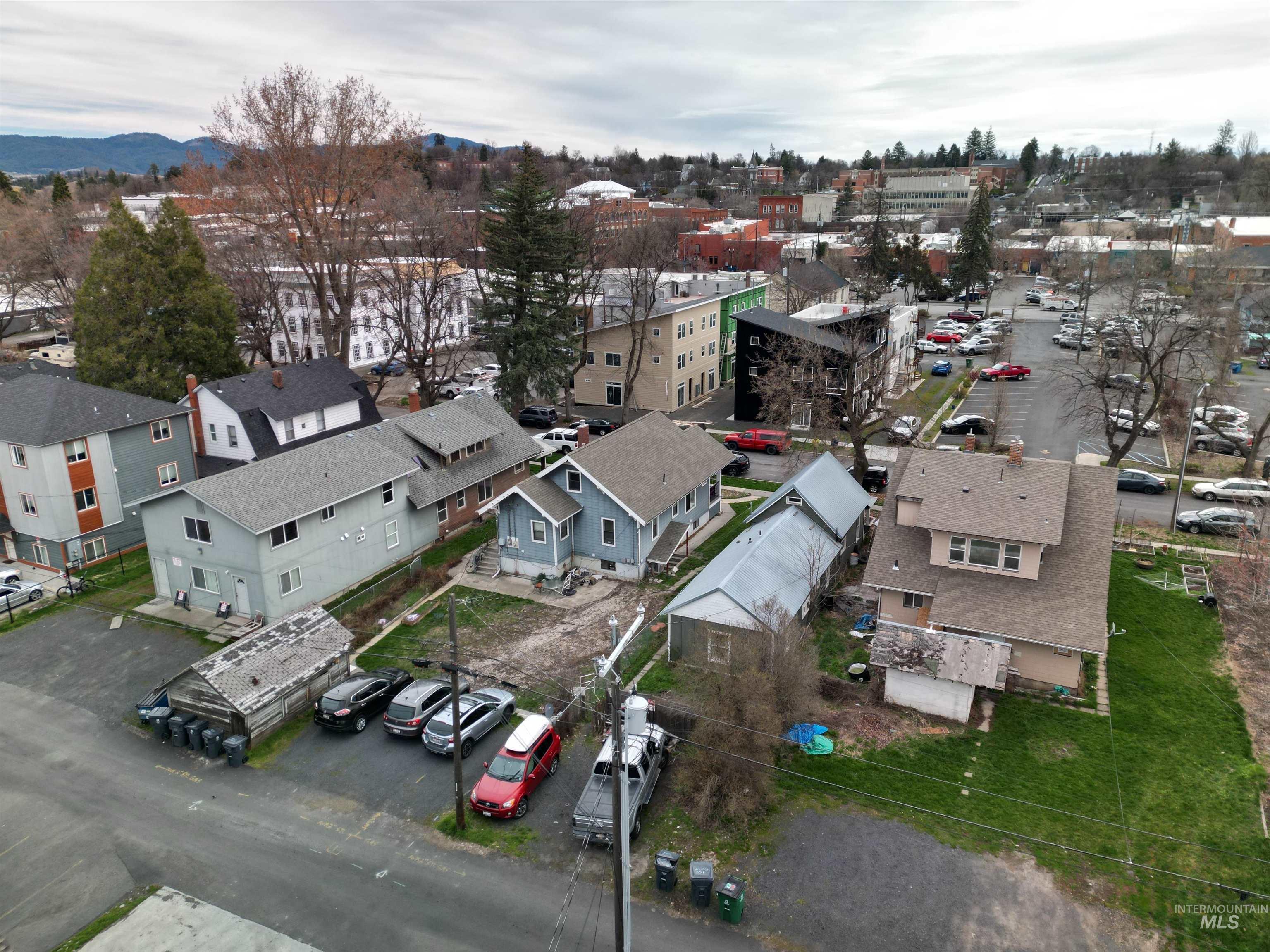 503 S Almon St, Moscow, Idaho 83843, 3 Bedrooms, 1 Bathroom, Residential Income For Sale, Price $325,000, 98980309