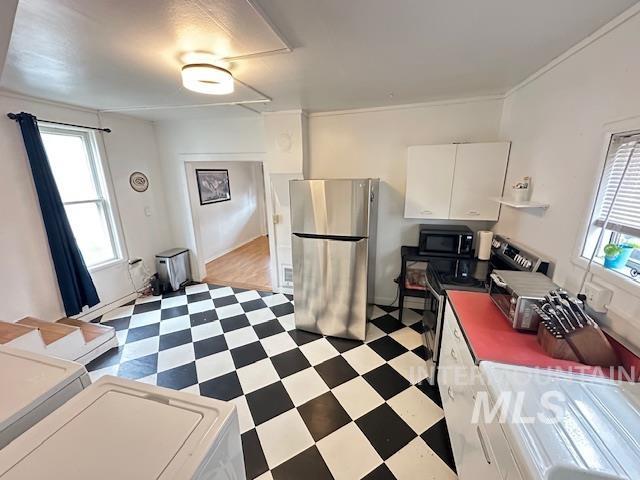 503 S Almon St, Moscow, Idaho 83843, 3 Bedrooms, 1 Bathroom, Residential Income For Sale, Price $325,000, 98980309