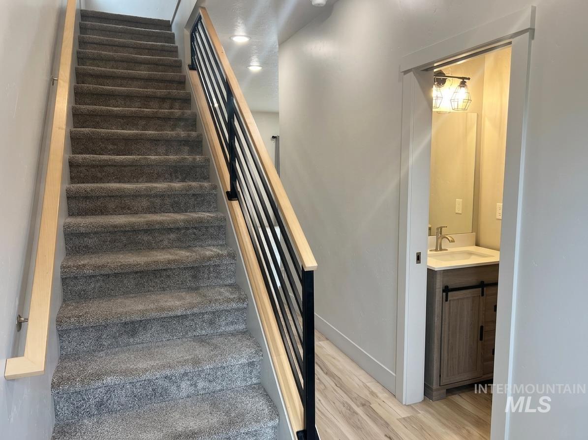 705-707 E Bates Ave, Parma, Idaho 83660, 3 Bedrooms, 2.5 Bathrooms, Residential Income For Sale, Price $600,000, 98980311