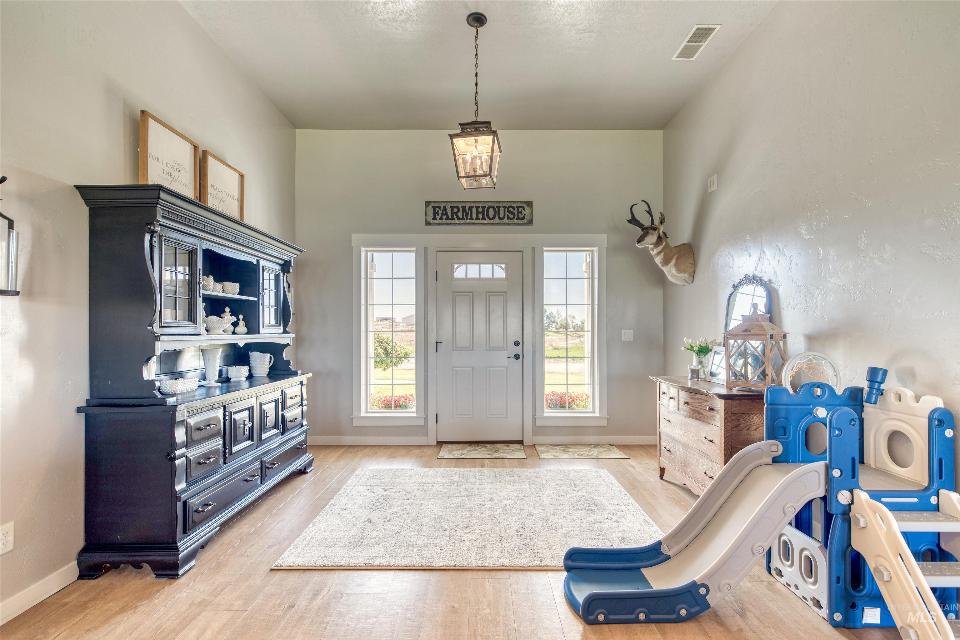 27652 Hop Rd, Caldwell, Idaho 83607, 3 Bedrooms, 2.5 Bathrooms, Residential For Sale, Price $1,749,000,MLS 98980312