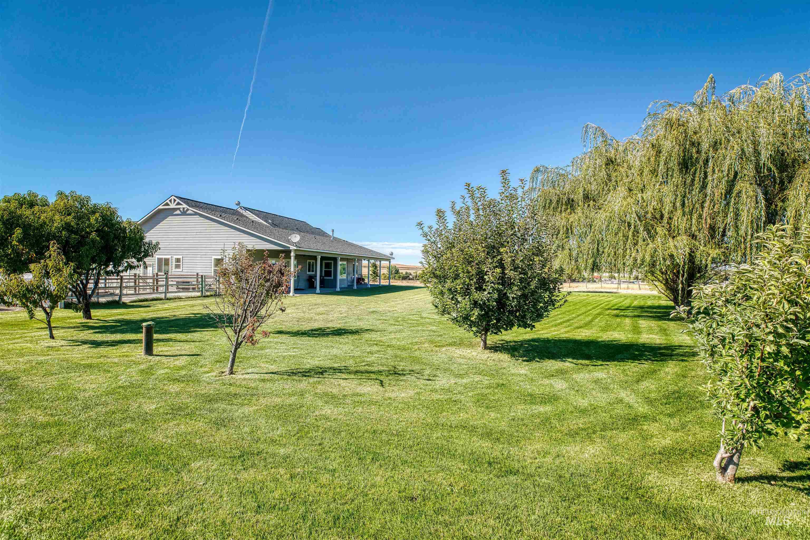 27652 Hop Rd, Caldwell, Idaho 83607, 3 Bedrooms, 2.5 Bathrooms, Residential For Sale, Price $1,749,000,MLS 98980312