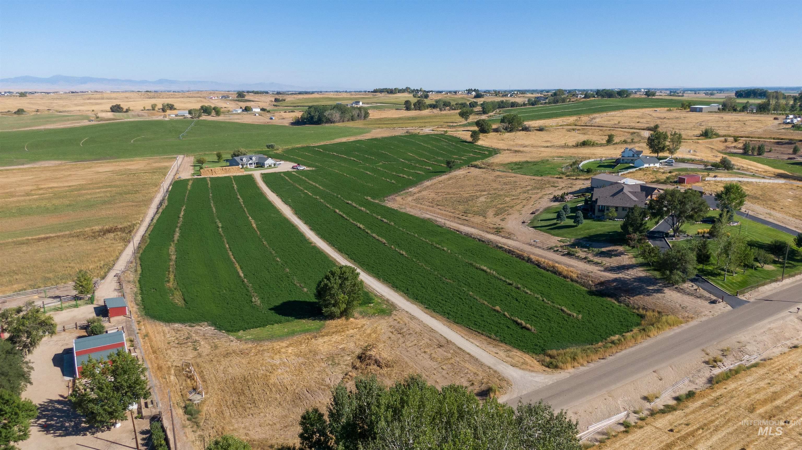 27652 Hop Rd, Caldwell, Idaho 83607, 3 Bedrooms, 2.5 Bathrooms, Residential For Sale, Price $1,749,000,MLS 98980312