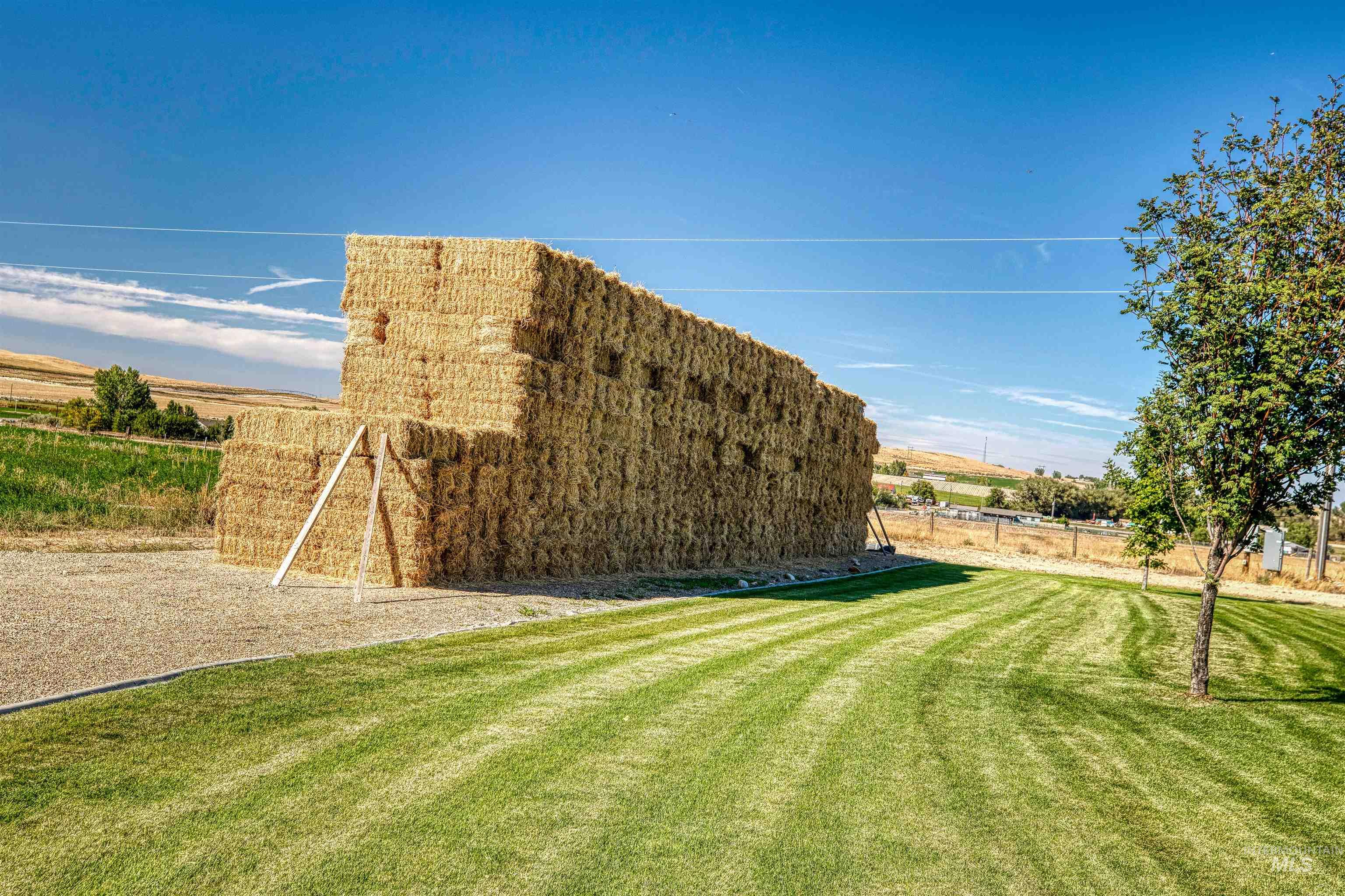 27652 Hop Rd, Caldwell, Idaho 83607, 3 Bedrooms, 2.5 Bathrooms, Residential For Sale, Price $1,749,000,MLS 98980312