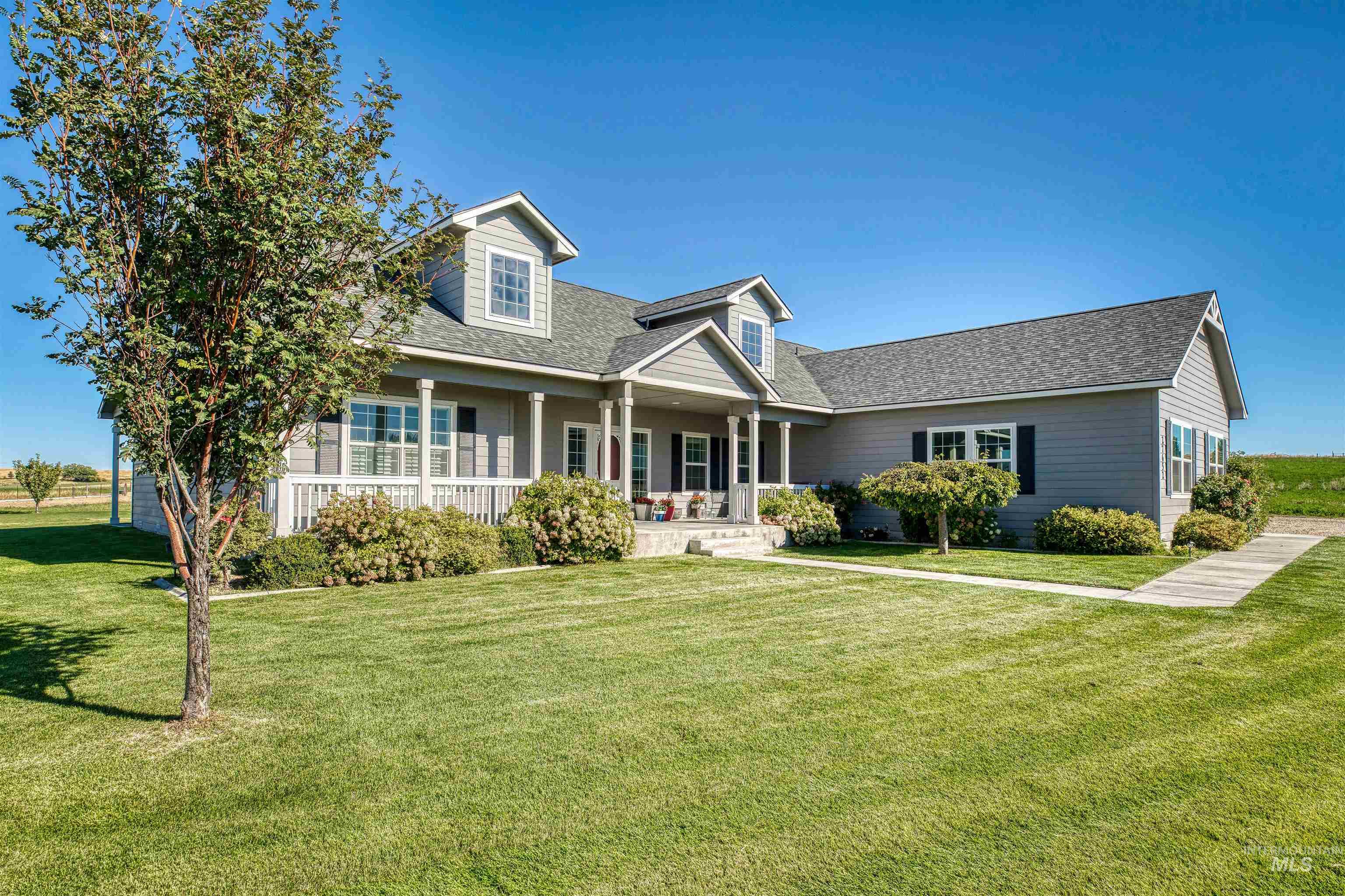 27652 Hop Rd, Caldwell, Idaho 83607, 3 Bedrooms, 2.5 Bathrooms, Residential For Sale, Price $1,749,000,MLS 98980312