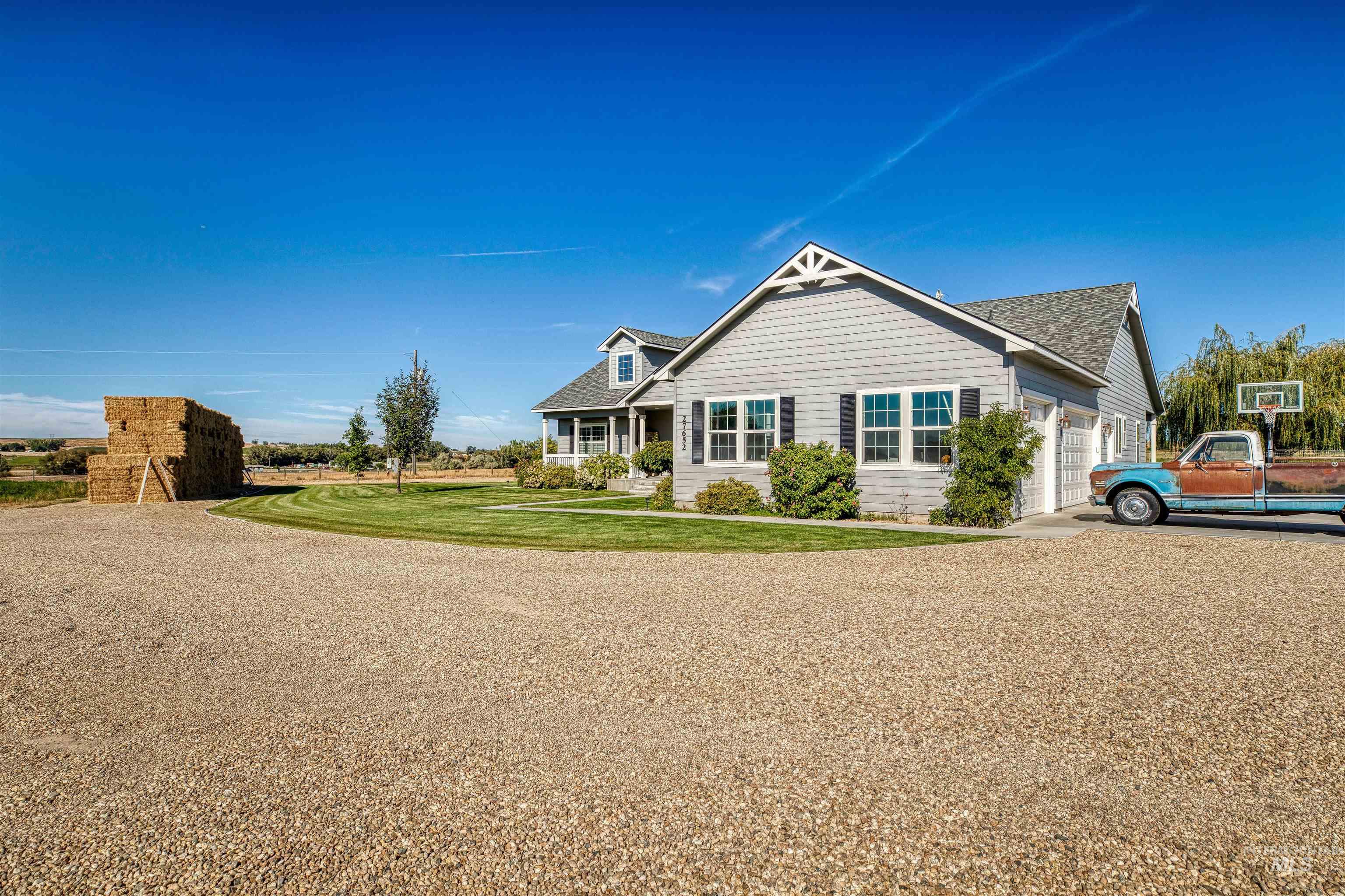 27652 Hop Rd, Caldwell, Idaho 83607, 3 Bedrooms, 2.5 Bathrooms, Residential For Sale, Price $1,749,000,MLS 98980312