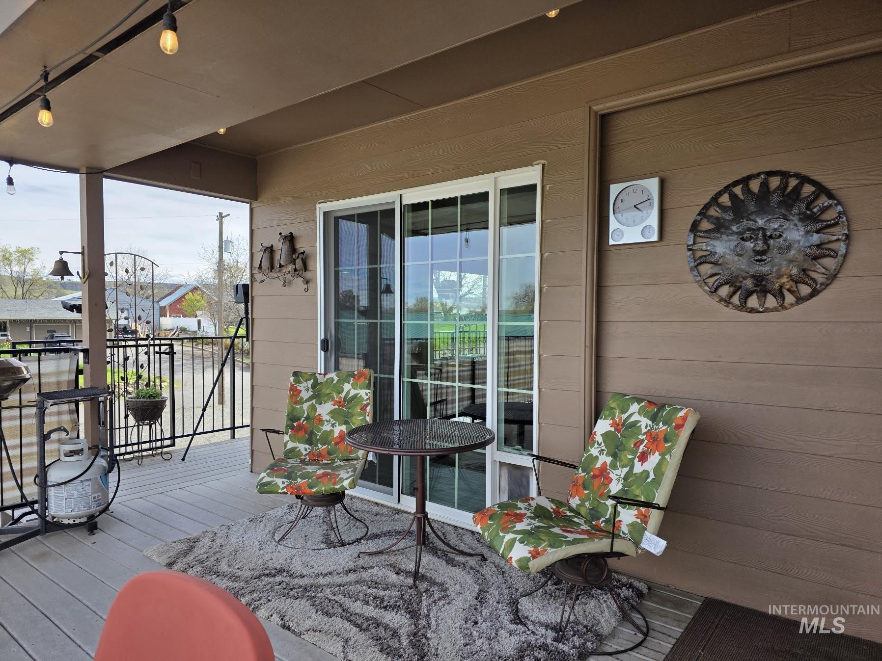 1008 Lambert Court, Clarkston, Washington 99403, 3 Bedrooms, 2.5 Bathrooms, Residential For Sale, Price $525,000,MLS 98980317