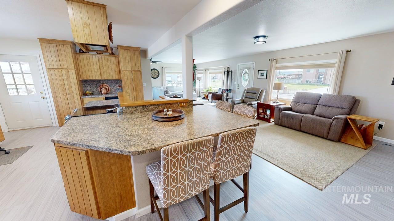 1008 Lambert Court, Clarkston, Washington 99403, 3 Bedrooms, 2.5 Bathrooms, Residential For Sale, Price $525,000,MLS 98980317