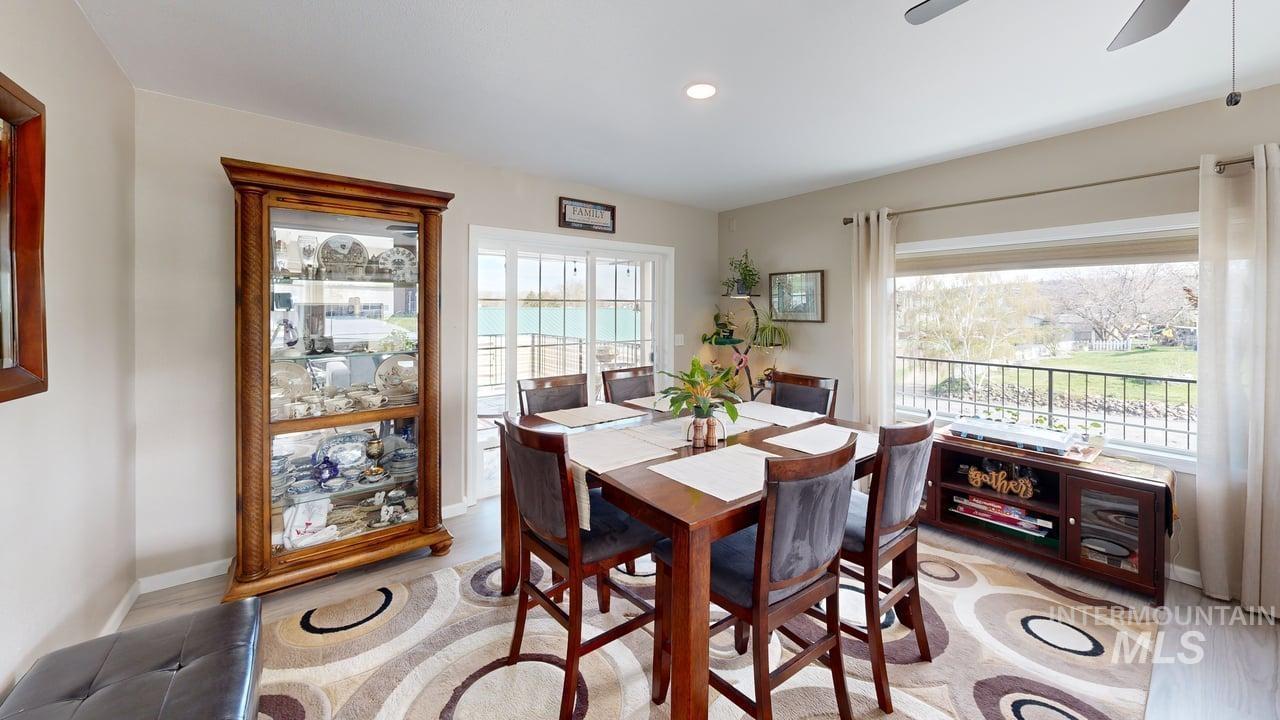 1008 Lambert Court, Clarkston, Washington 99403, 3 Bedrooms, 2.5 Bathrooms, Residential For Sale, Price $525,000,MLS 98980317