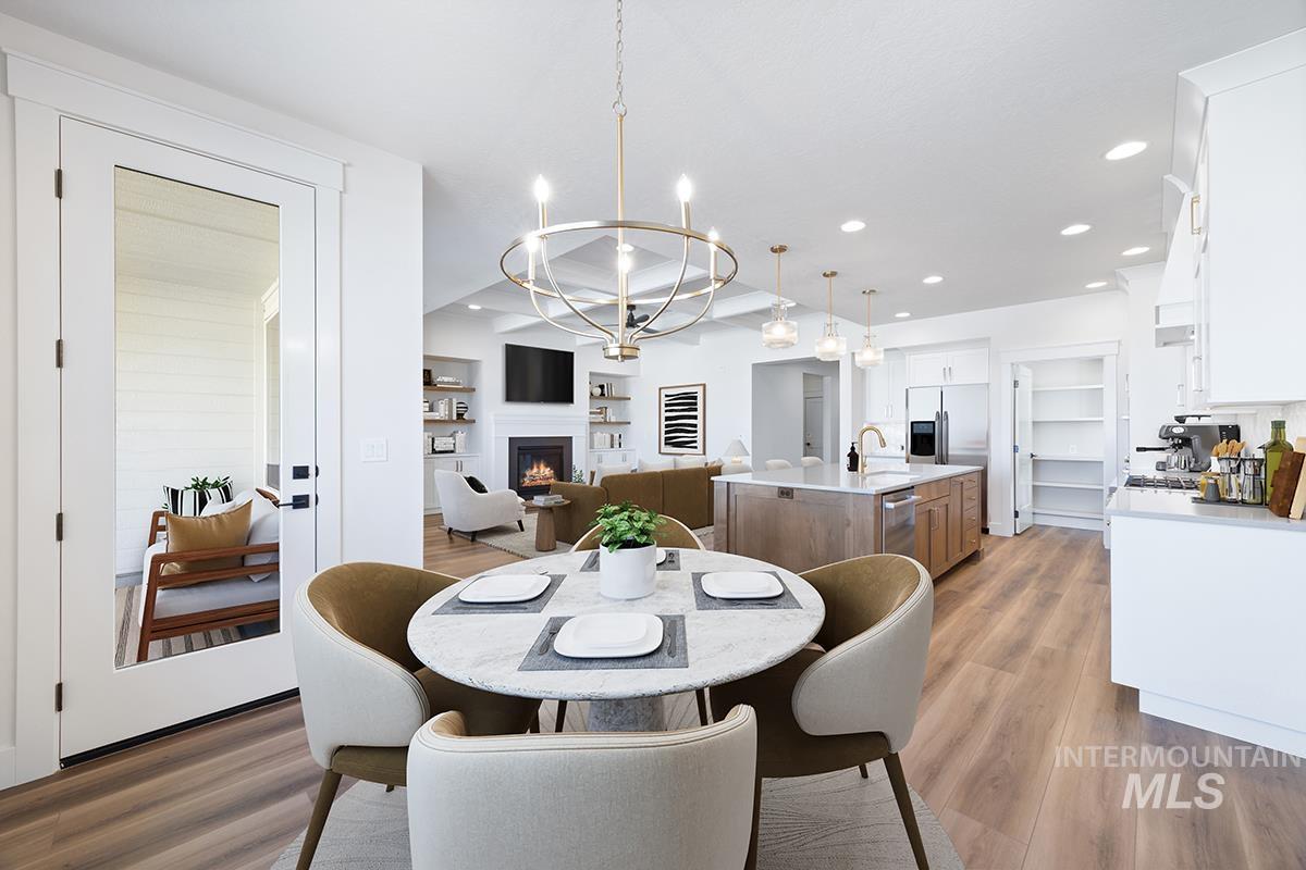 3508 S Cedarhurst Dr., Meridian, Idaho 83642, 3 Bedrooms, 2 Bathrooms, Residential For Sale, Price $611,800,MLS 98980318