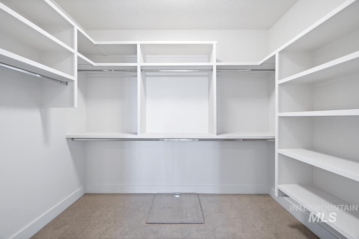 3508 S Cedarhurst Dr., Meridian, Idaho 83642, 3 Bedrooms, 2 Bathrooms, Residential For Sale, Price $611,800,MLS 98980318