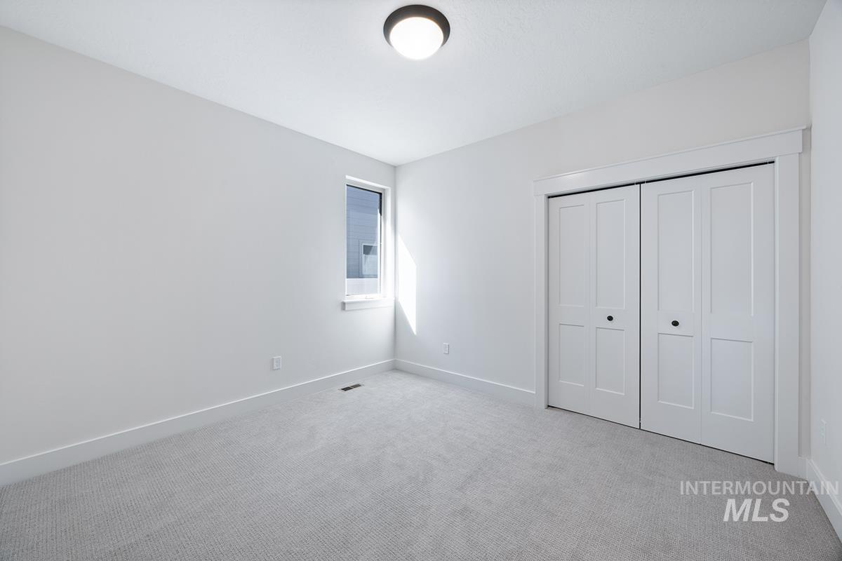 3508 S Cedarhurst Dr., Meridian, Idaho 83642, 3 Bedrooms, 2 Bathrooms, Residential For Sale, Price $611,800,MLS 98980318