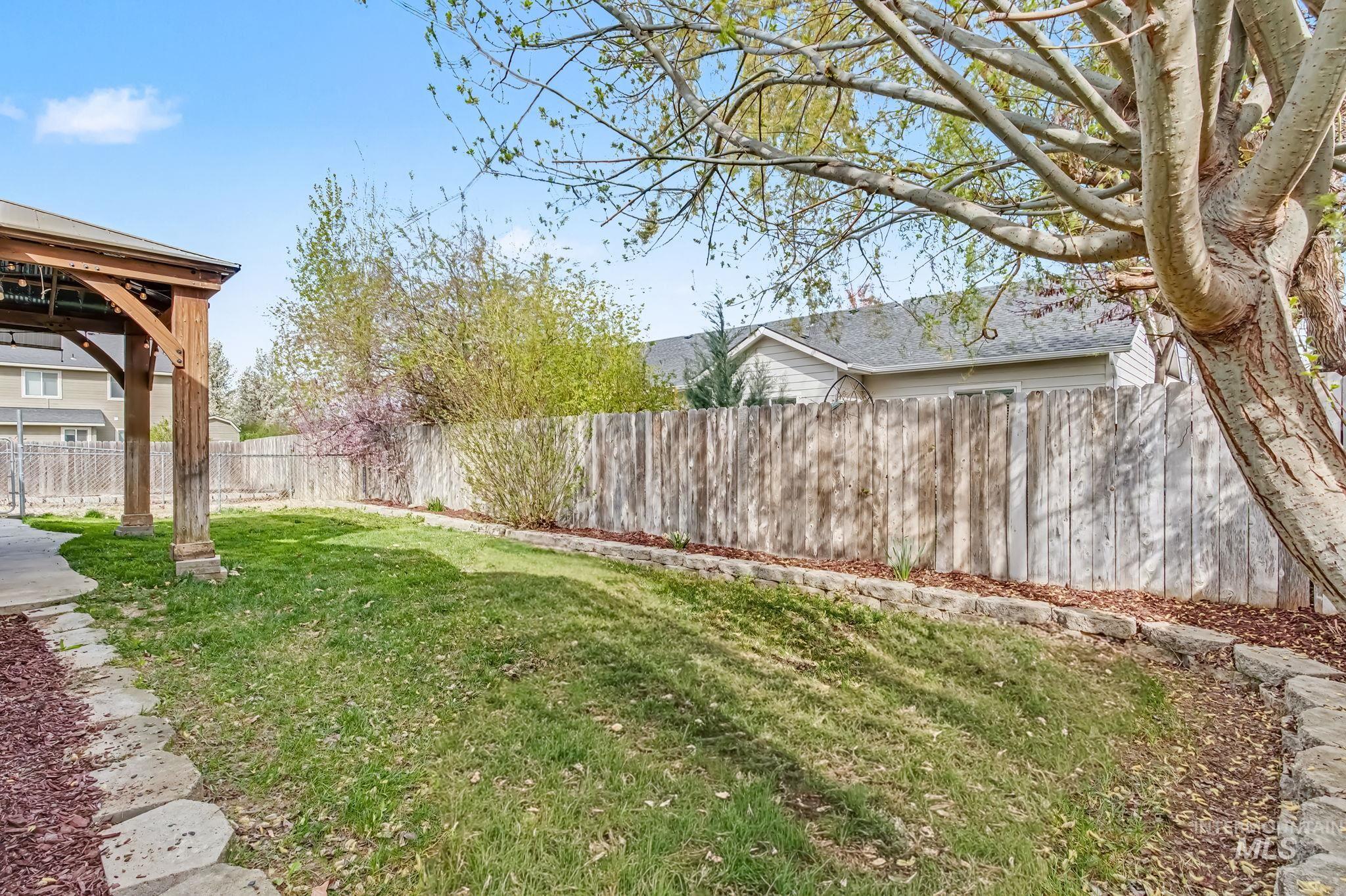 16603 N Fielding Way, Nampa, Idaho 83687, 5 Bedrooms, 3 Bathrooms, Residential For Sale, Price $469,900,MLS 98980320
