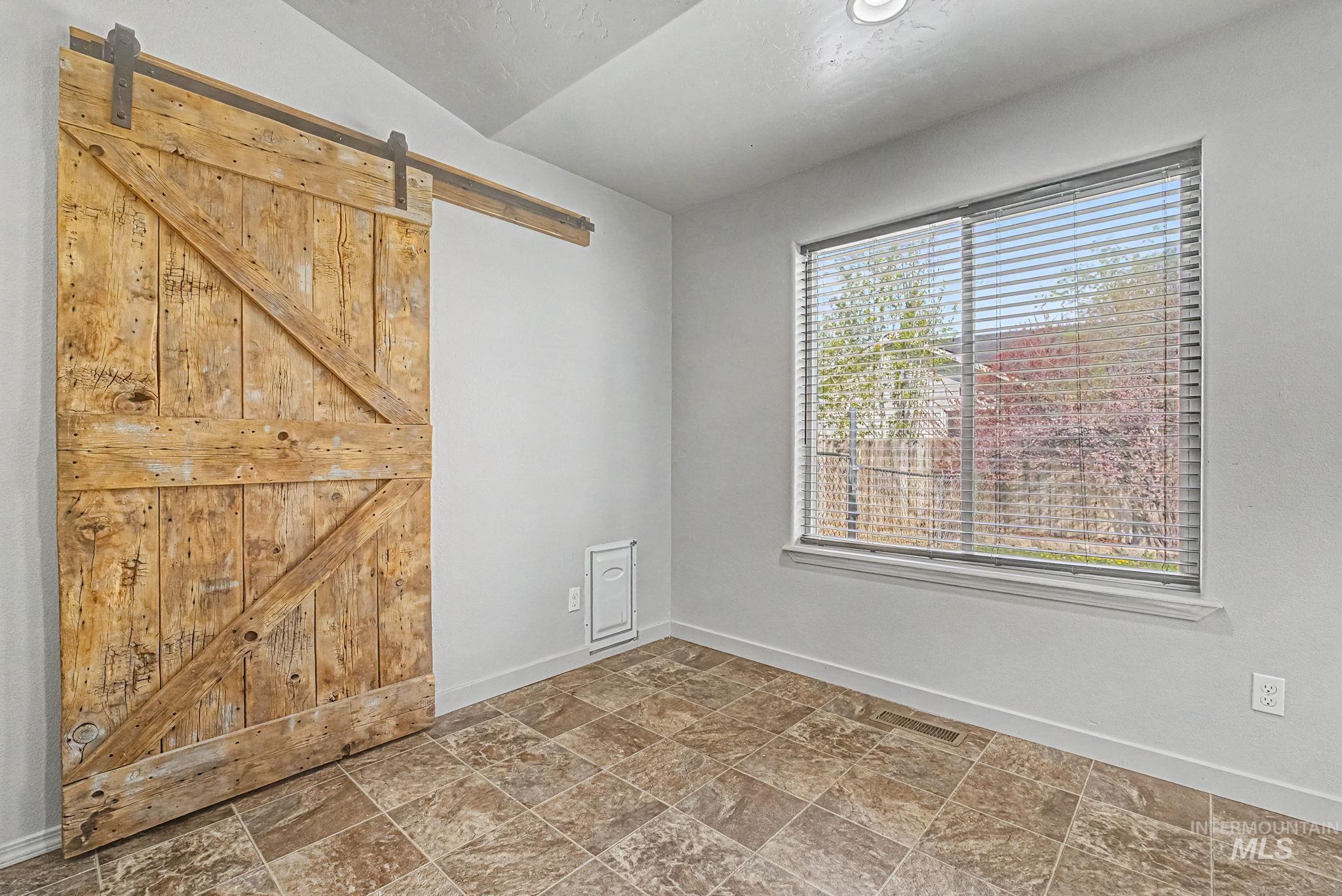 16603 N Fielding Way, Nampa, Idaho 83687, 5 Bedrooms, 3 Bathrooms, Residential For Sale, Price $469,900,MLS 98980320