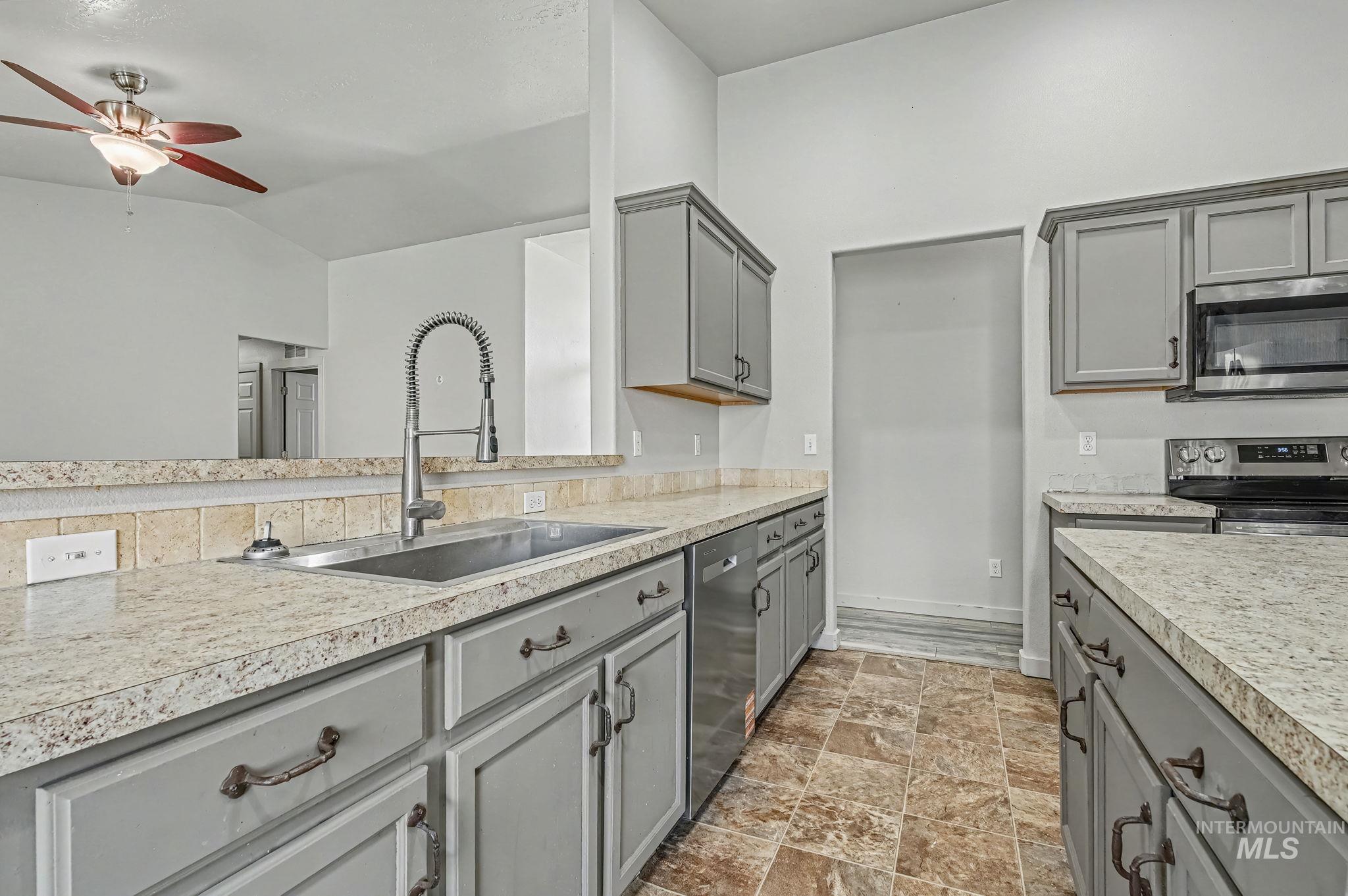 16603 N Fielding Way, Nampa, Idaho 83687, 5 Bedrooms, 3 Bathrooms, Residential For Sale, Price $469,900,MLS 98980320