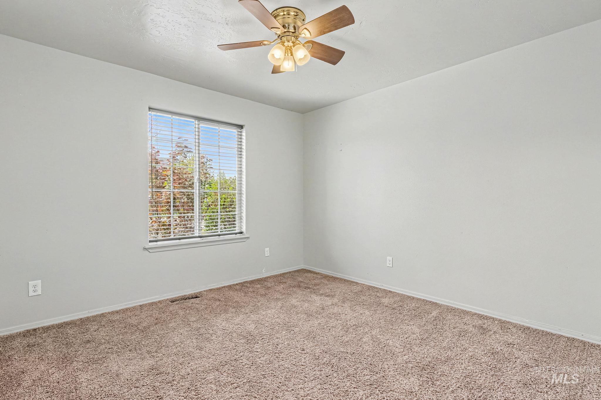 16603 N Fielding Way, Nampa, Idaho 83687, 5 Bedrooms, 3 Bathrooms, Residential For Sale, Price $469,900,MLS 98980320