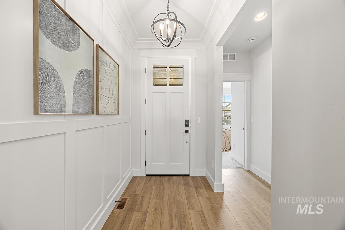 3490 S Cedarhurst Dr., Meridian, Idaho 83642, 3 Bedrooms, 2 Bathrooms, Residential For Sale, Price $607,800,MLS 98980321