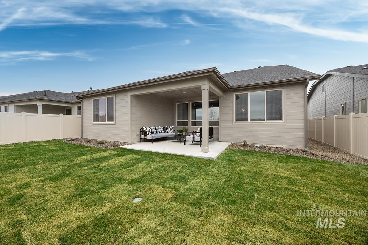 3490 S Cedarhurst Dr., Meridian, Idaho 83642, 3 Bedrooms, 2 Bathrooms, Residential For Sale, Price $607,800,MLS 98980321