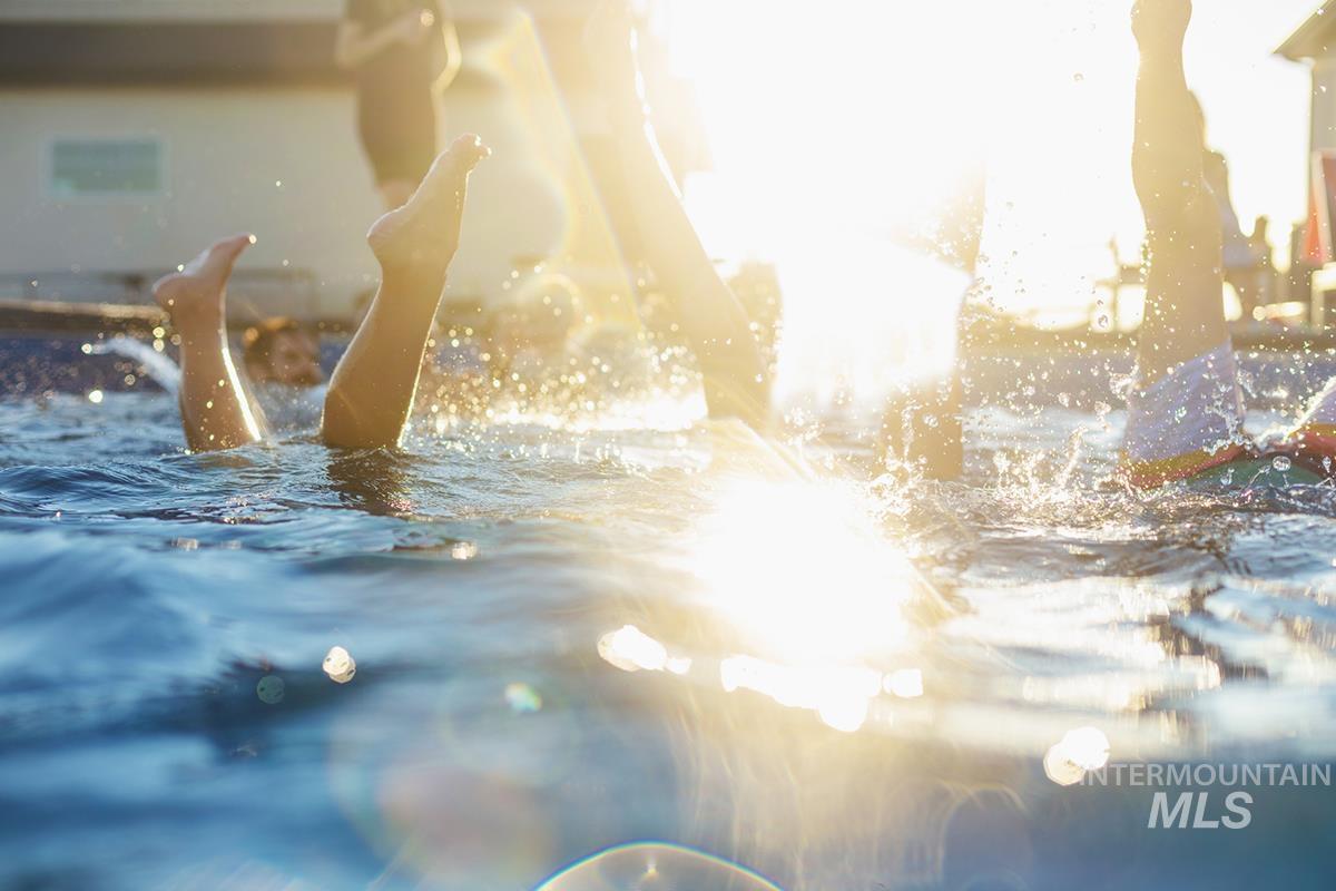 3490 S Cedarhurst Dr., Meridian, Idaho 83642, 3 Bedrooms, 2 Bathrooms, Residential For Sale, Price $607,800,MLS 98980321