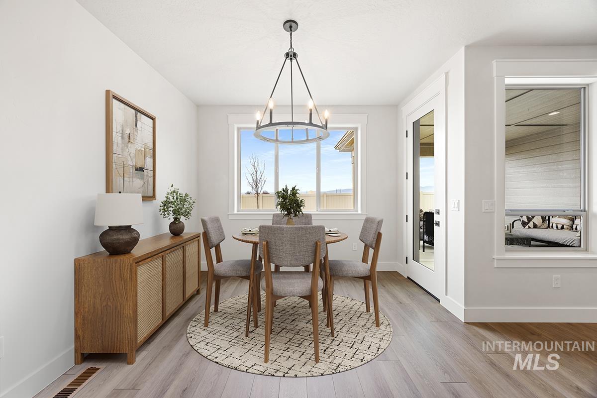 3490 S Cedarhurst Dr., Meridian, Idaho 83642, 3 Bedrooms, 2 Bathrooms, Residential For Sale, Price $607,800,MLS 98980321