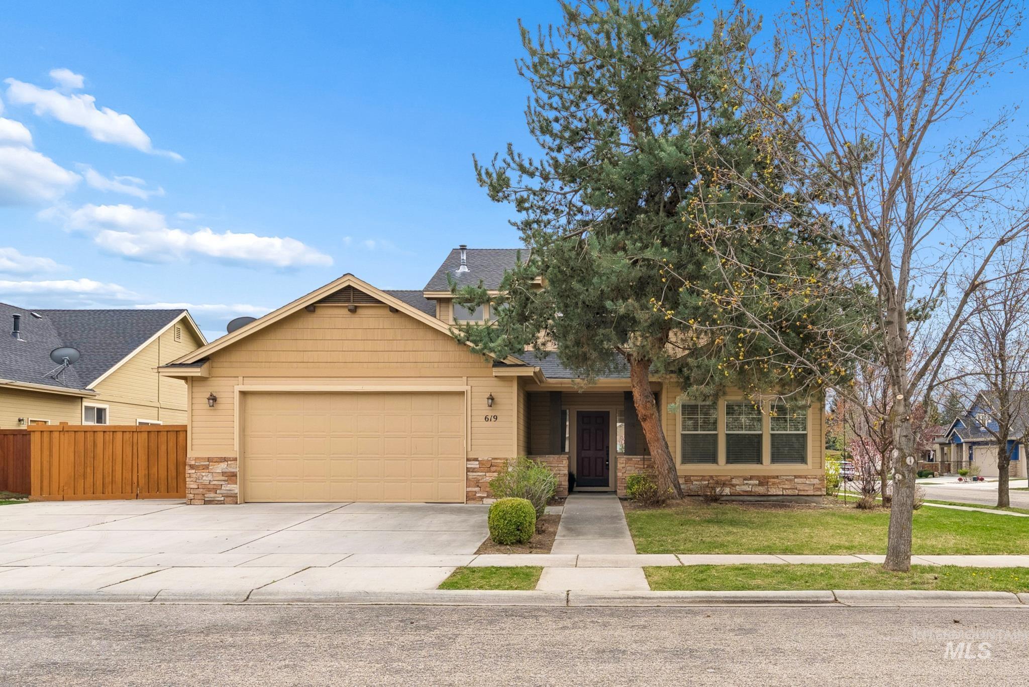 619 E Bonita Canyon, Meridian, Idaho 83642, 5 Bedrooms, 3 Bathrooms, Residential For Sale, Price $710,000,MLS 98980324