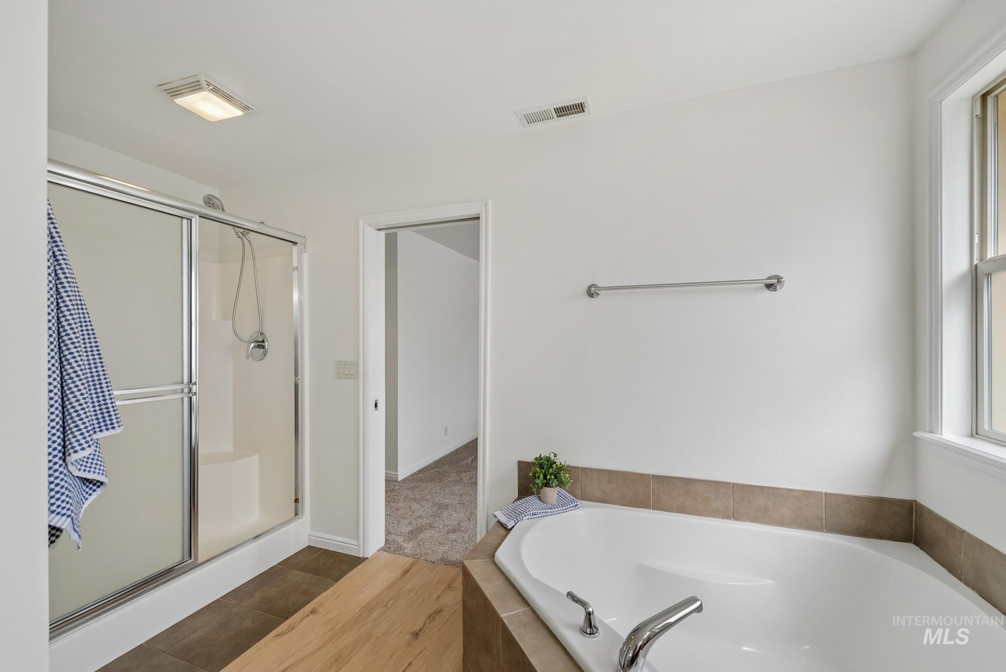 619 E Bonita Canyon, Meridian, Idaho 83642, 5 Bedrooms, 3 Bathrooms, Residential For Sale, Price $710,000,MLS 98980324