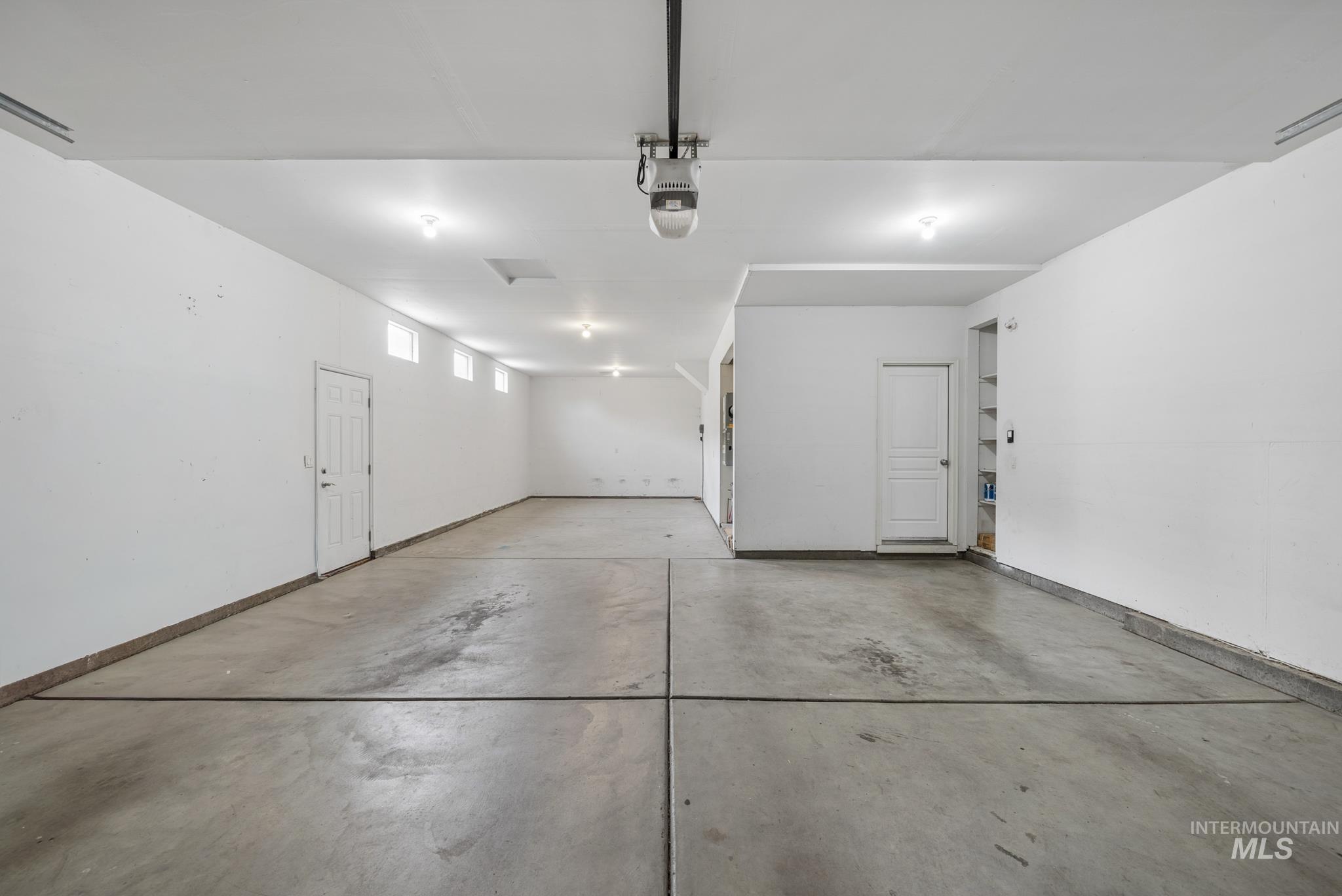 619 E Bonita Canyon, Meridian, Idaho 83642, 5 Bedrooms, 3 Bathrooms, Residential For Sale, Price $710,000,MLS 98980324