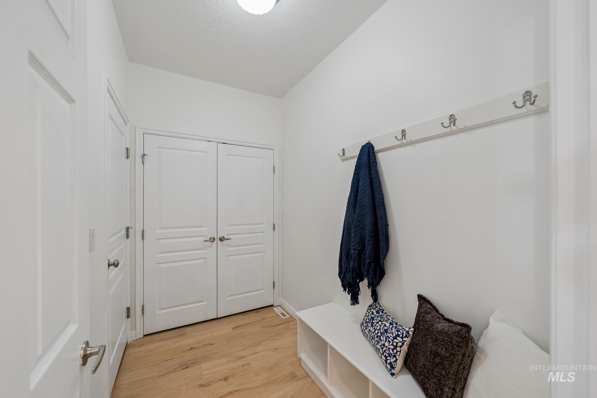 619 E Bonita Canyon, Meridian, Idaho 83642, 5 Bedrooms, 3 Bathrooms, Residential For Sale, Price $710,000,MLS 98980324