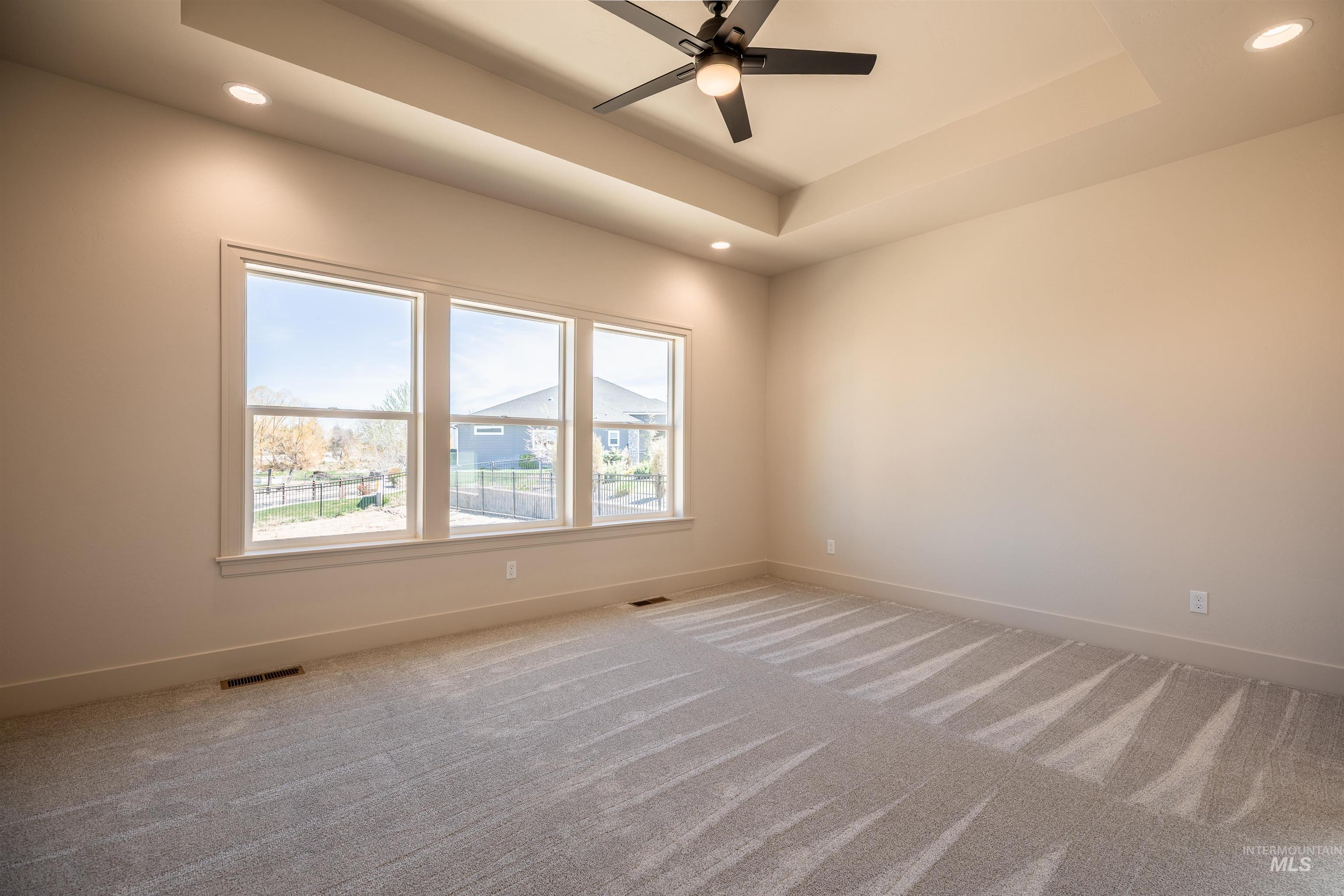 1565 Clear Creek Loop, Twin Falls, Idaho 83301, 3 Bedrooms, 2.5 Bathrooms, Residential For Sale, Price $676,000,MLS 98980325