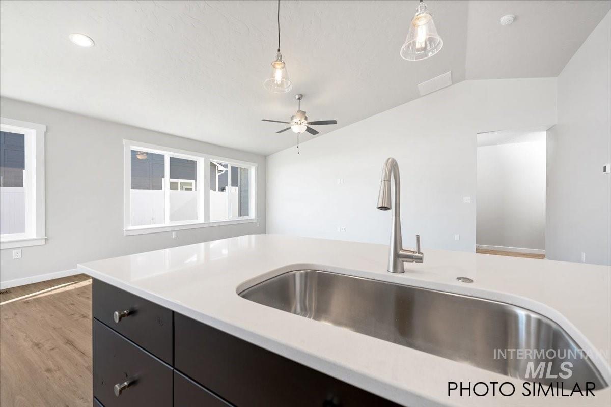 614 Brown Bear Way, Fruitland, Idaho 83619, 3 Bedrooms, 2 Bathrooms, Residential For Sale, Price $415,599,MLS 98980326