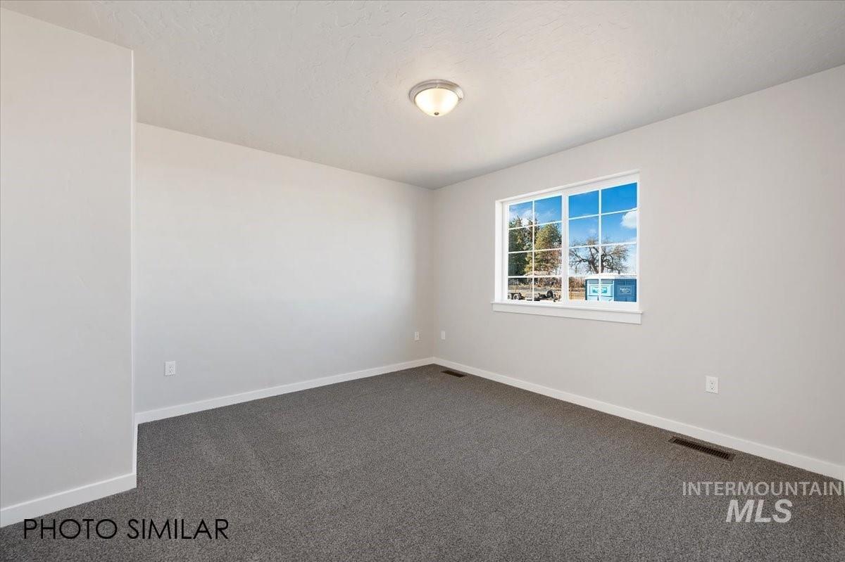 614 Brown Bear Way, Fruitland, Idaho 83619, 3 Bedrooms, 2 Bathrooms, Residential For Sale, Price $415,599,MLS 98980326