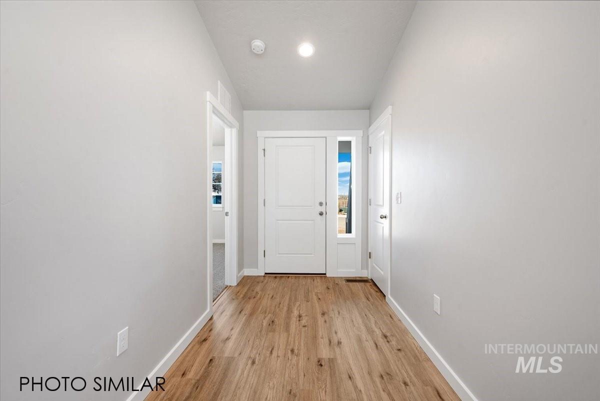 614 Brown Bear Way, Fruitland, Idaho 83619, 3 Bedrooms, 2 Bathrooms, Residential For Sale, Price $415,599,MLS 98980326