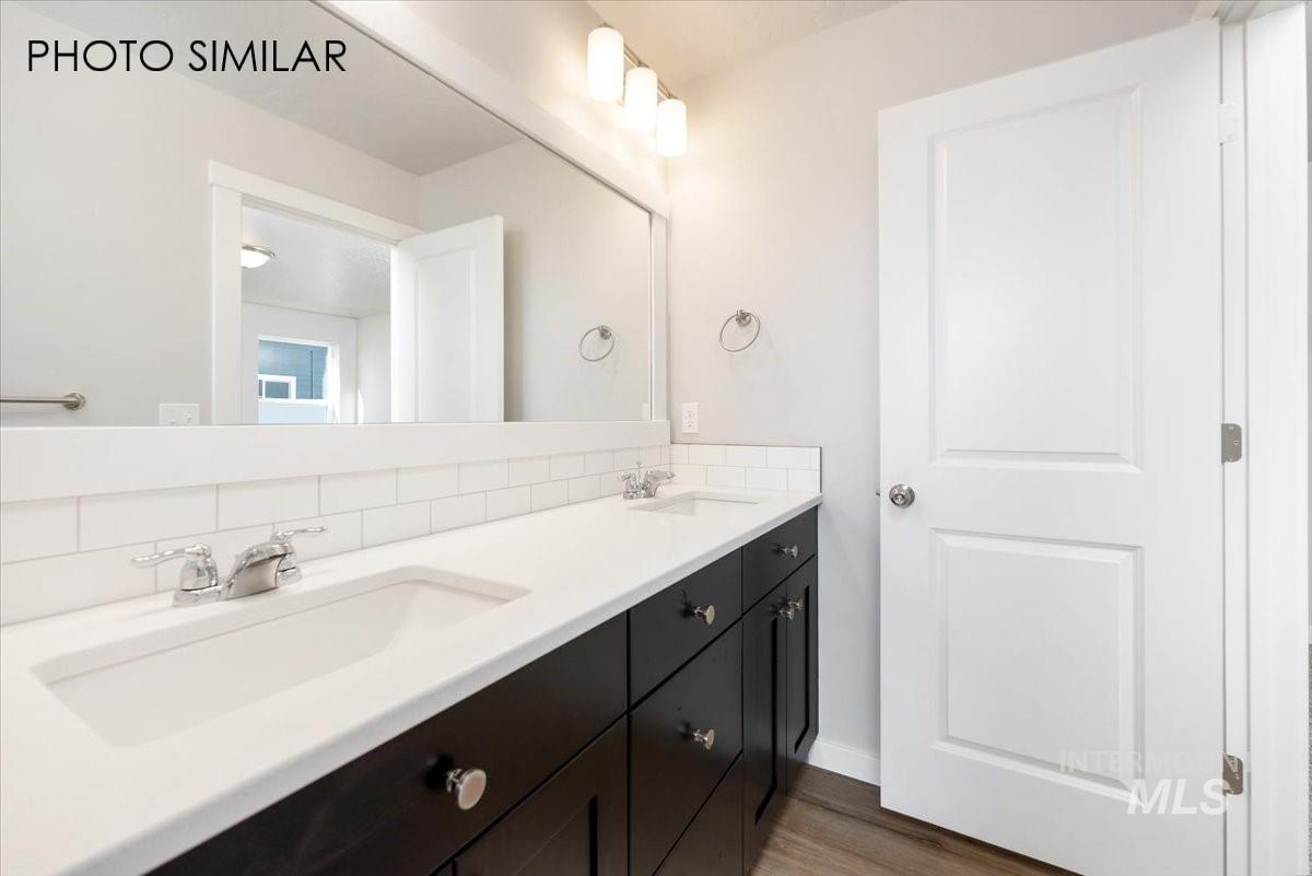 614 Brown Bear Way, Fruitland, Idaho 83619, 3 Bedrooms, 2 Bathrooms, Residential For Sale, Price $415,599,MLS 98980326